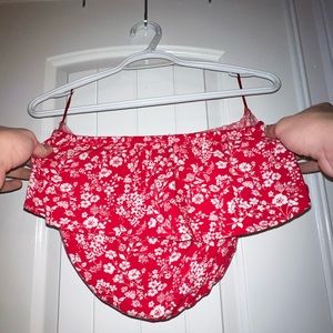 Hollister tube top, worn on vacation once. In great shape :)